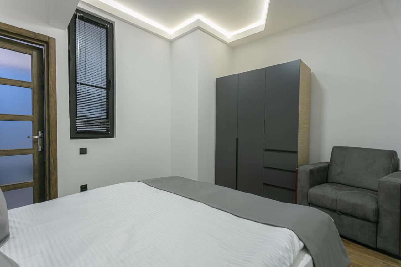 Luxe Apartment In Center Erivan Exterior foto