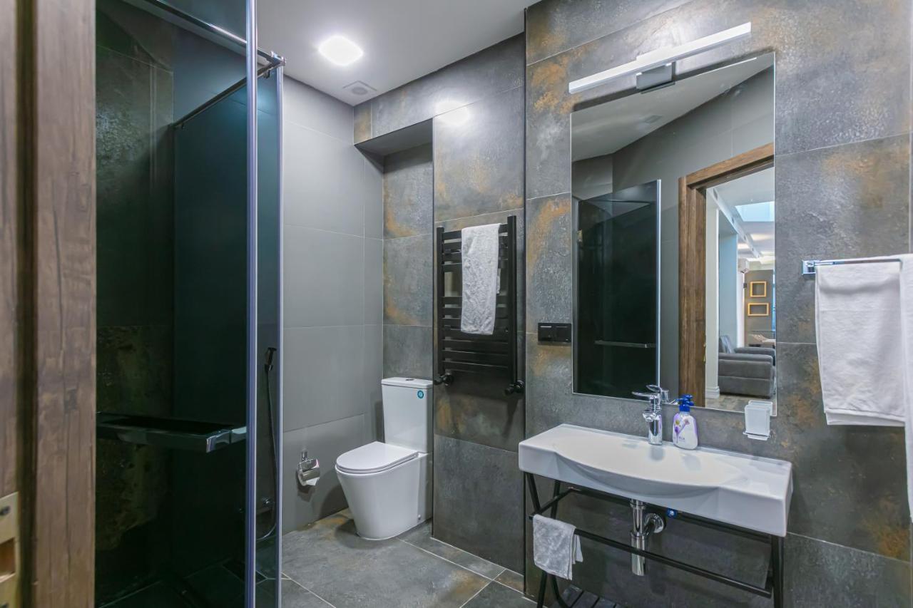 Luxe Apartment In Center Erivan Exterior foto