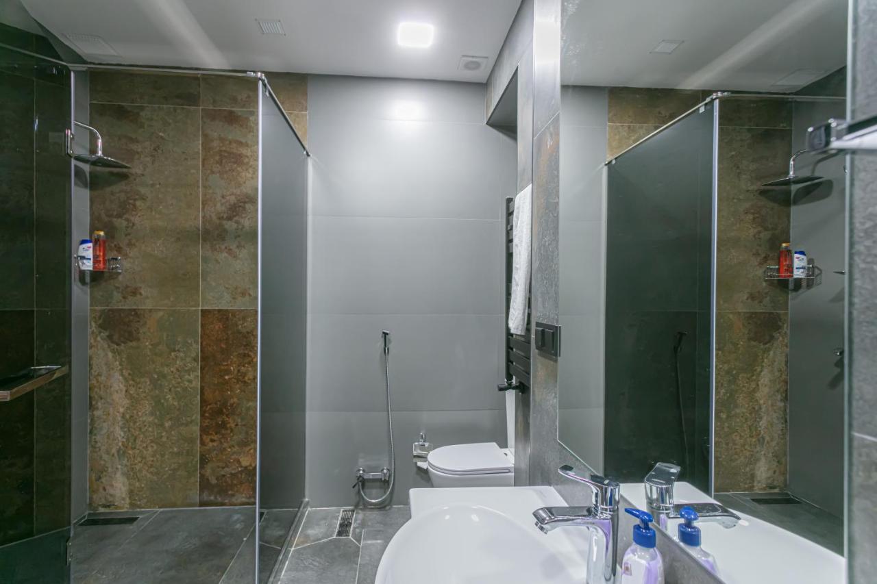 Luxe Apartment In Center Erivan Exterior foto