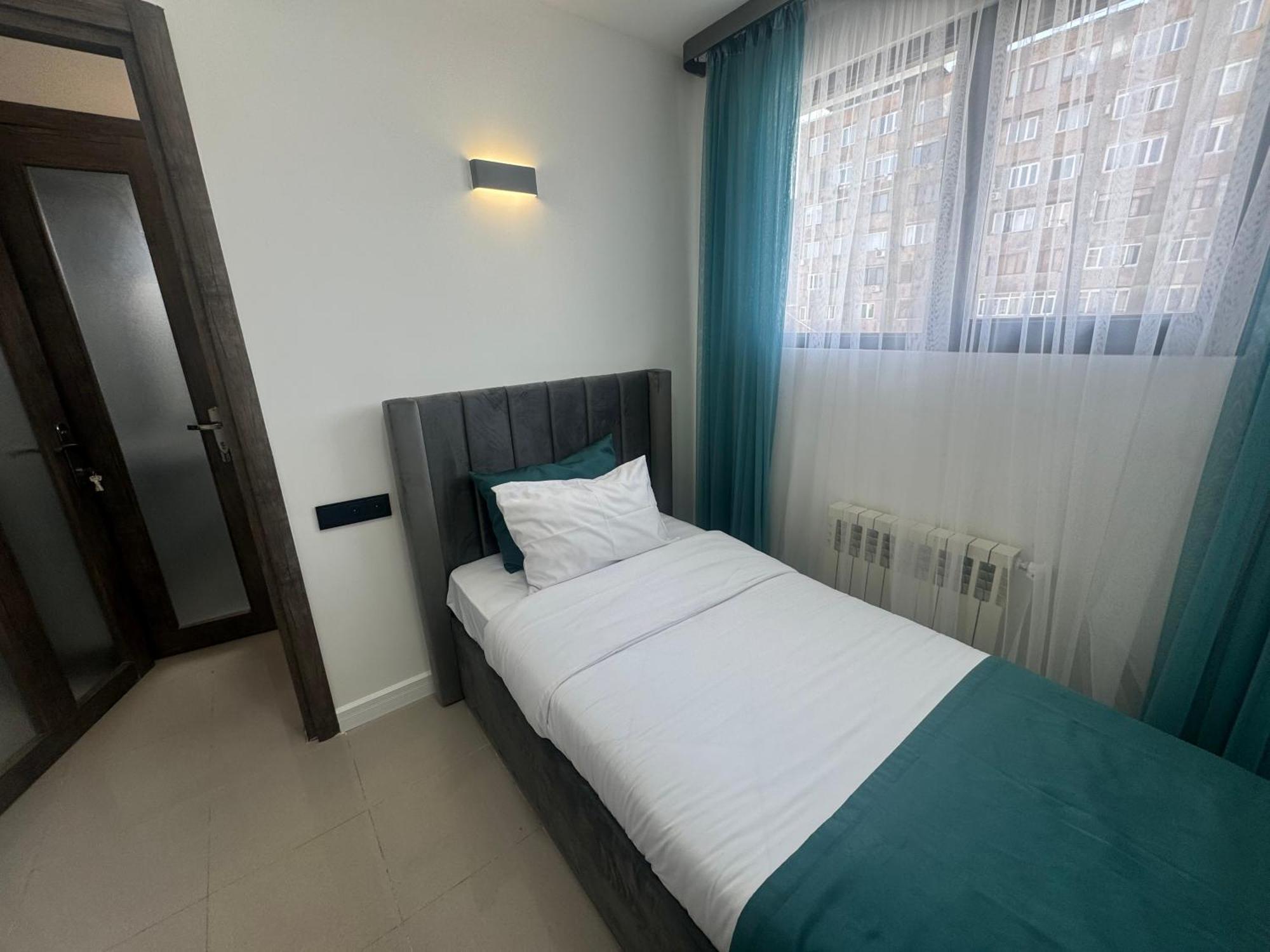 Luxe Apartment In Center Erivan Exterior foto